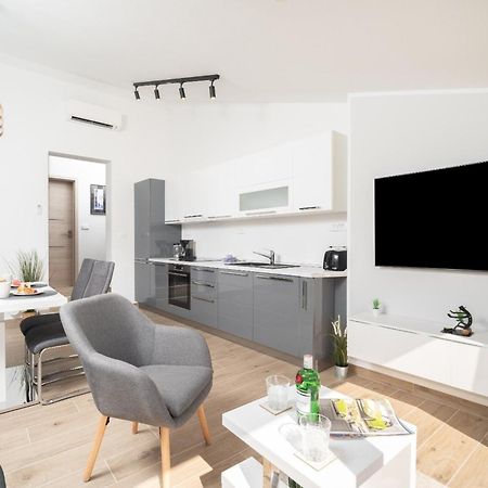 לאבין Apartment Gaia מראה חיצוני תמונה